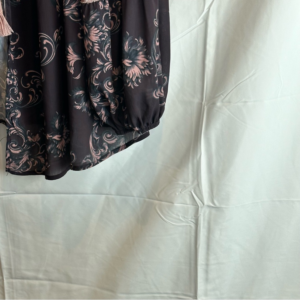 Loralette Flowered Kimono 1X. String Tie Closure. Brown With Pink Velvet Trim - Picture 9 of 16